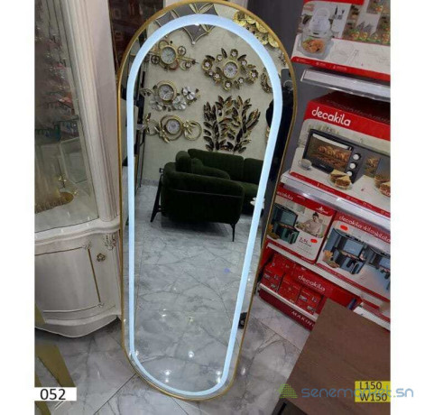 miroir-led-pour-salon-de-coiffure-homme-ou-femme-big-1