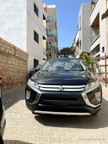 mitsubishi-eclipse-cross-44-venant-2018-big-0