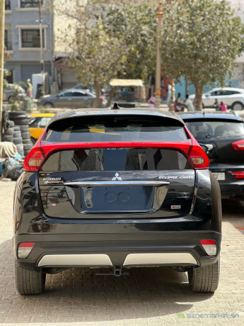 mitsubishi-eclipse-cross-44-venant-2018-big-1