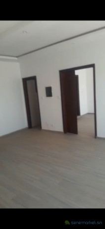 bel-appartement-neuf-f2-a-usage-de-bureaux-a-louer-a-colo-big-1