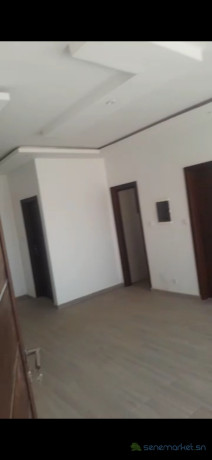 bel-appartement-neuf-f2-a-usage-de-bureaux-a-louer-a-colo-big-3