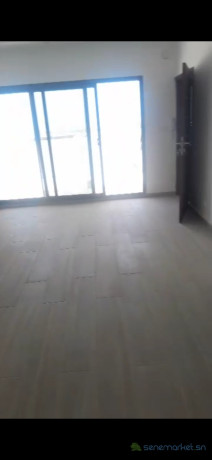 bel-appartement-neuf-f2-a-usage-de-bureaux-a-louer-a-colo-big-2