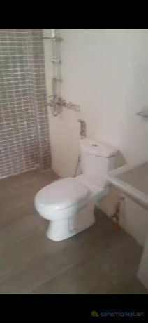 bel-appartement-neuf-f2-a-usage-de-bureaux-a-louer-a-colo-big-4