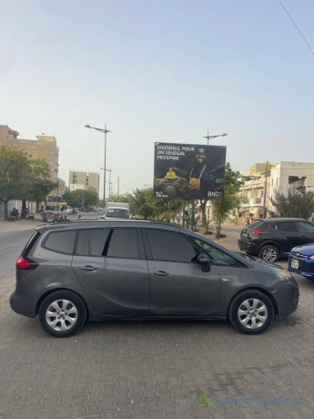 opel-zafira-2016-big-2