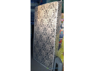 MATELAS ORTHOPEDIQUE à RESSORT nouveau