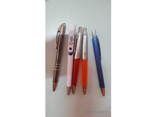 DES LOTS DE STYLOS PERONNALISES