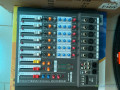 des-tables-de-mixage-de-6-pistes-a-12-piste-de-marque-yamaha-tres-puissante-n03-small-1