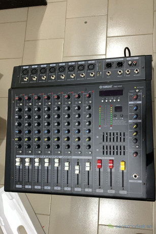 des-tables-de-mixage-de-6-pistes-a-12-piste-de-marque-yamaha-tres-puissante-n03-big-3