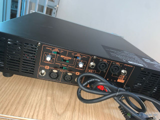 AMPLIFICATEUR YAMAHA