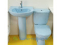chaise-anglaise-et-lavabo-robinet-en-vente-small-3