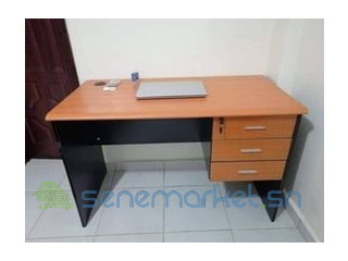 FAUTEUILS & TABLES DE BUREAU