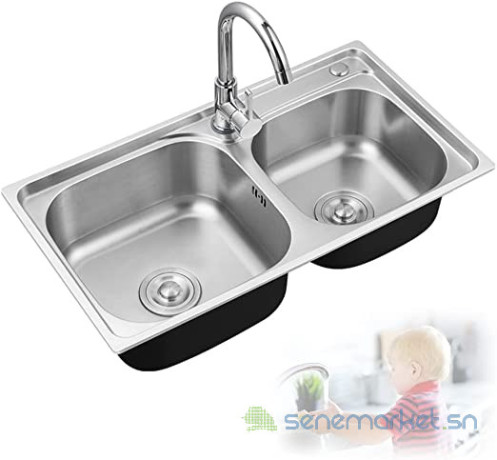 evier-2-bac-chrome-avec-un-robinet-simple-big-0