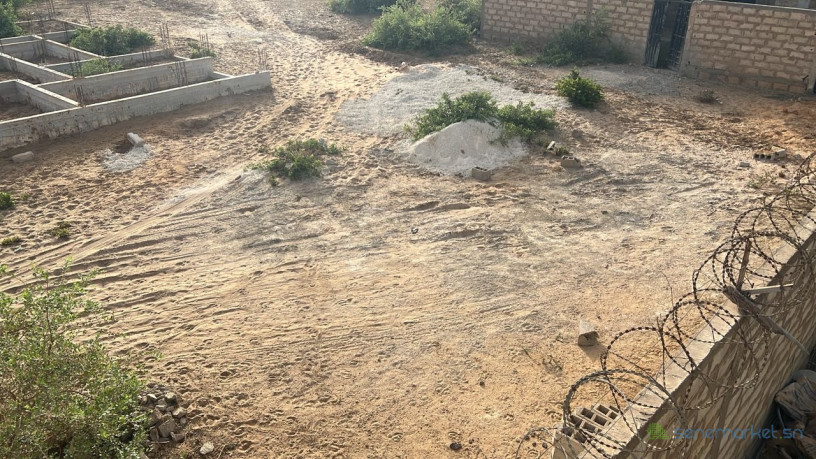terrain-de-300-metres-carres-a-vendre-a-malicounda-senegal-big-2