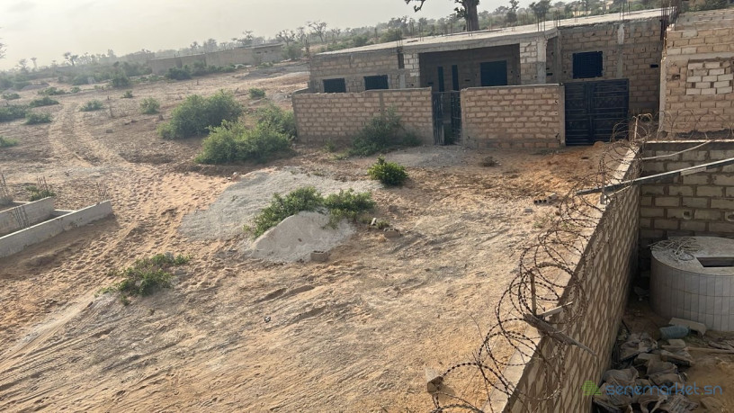terrain-de-300-metres-carres-a-vendre-a-malicounda-senegal-big-1