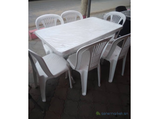 Ensemble Chaise et table