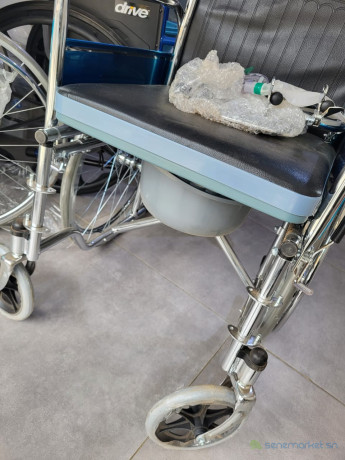 fauteuil-roulant-avec-seau-2-big-1