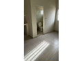 chambre-sdb-cuisine-americaine-a-louer-a-yoff-route-ecobank-small-0