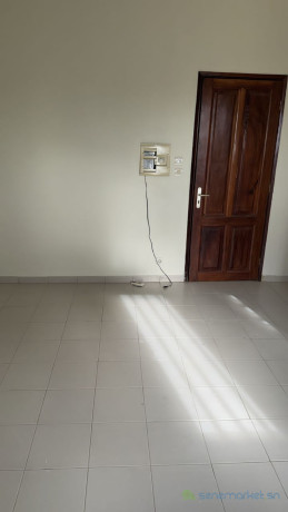 chambre-sdb-cuisine-americaine-a-louer-a-yoff-route-ecobank-big-3