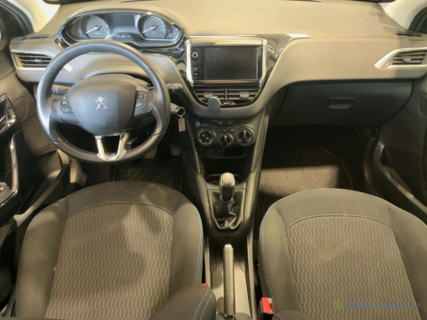 peugeot-208-2017-big-1