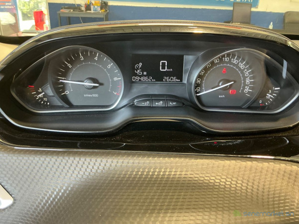 peugeot-208-2017-big-2