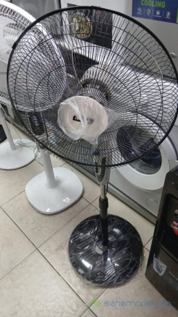 ventilateurs-muraux-plafonniers-sur-pieds-et-industriels-big-0