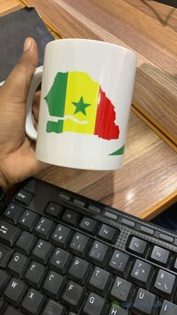 des-tasses-magiques-ou-simples-personnalisees-a-bon-prix-big-1