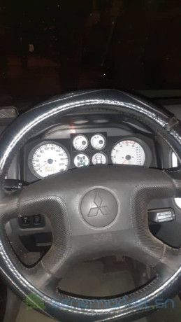 pajero-mitsubishi-big-3