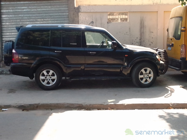 pajero-mitsubishi-big-1