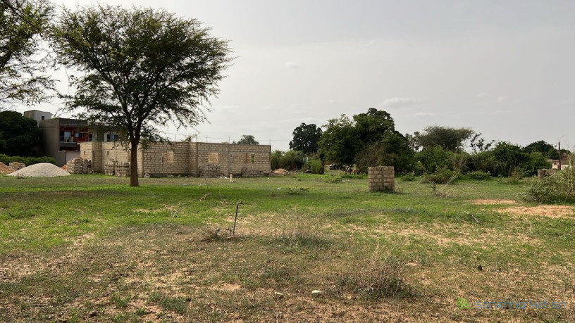 terrain-de-300-m2-a-vendre-a-malicounda-keur-waly-big-1
