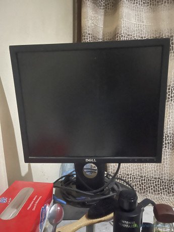 ordinateur-bureau-fixe-dell-optiplex-790-core-i5-ram-8-500go-avec-tous-les-accessoires-big-0
