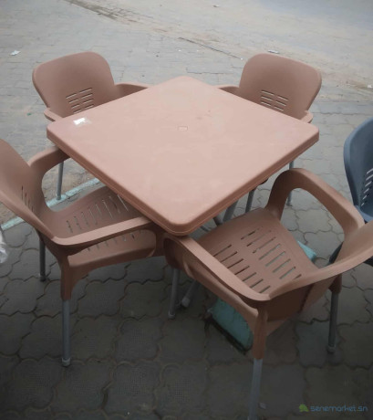 promo-ensemble-chaise-et-table-interessant-big-0