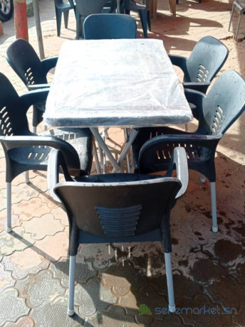 promo-ensemble-chaise-et-table-interessant-big-3