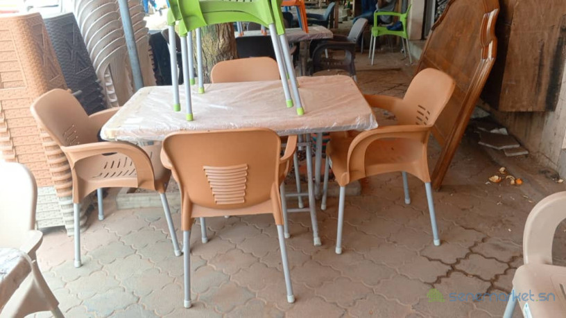 promo-ensemble-chaise-et-table-interessant-big-2
