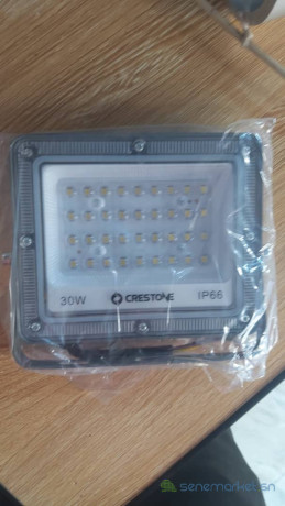 projecteur-led-electrique-big-3