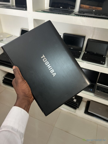 toshiba-portege-r930-big-1