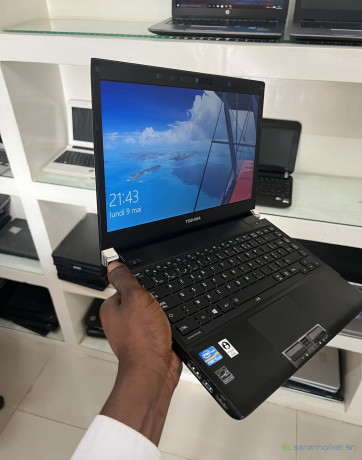 toshiba-portege-r930-big-2