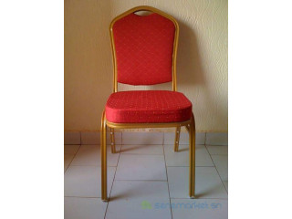 CHAISE VIP ROUGE TOUT NEUF