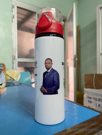 gourdes-personnalisees-a-dakar-big-2
