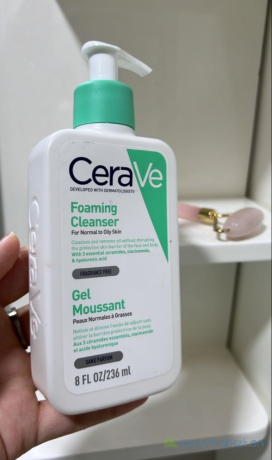 gel-moussant-cerave-peaux-grasses-big-0