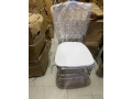 vente-de-chaises-small-0