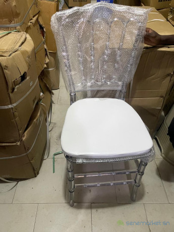 vente-de-chaises-big-0
