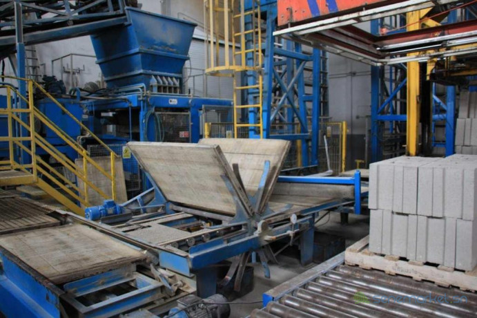 machine-a-briques-a-vendre-big-0