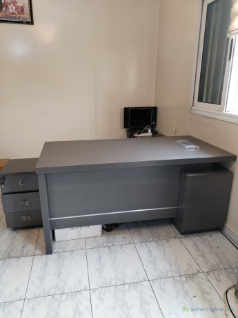 table-de-bureau-a29-big-4