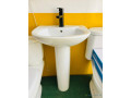 chaise-anglaise-et-lavabo-ocean-small-2