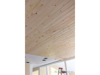 Faux plafond en bois J9