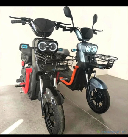 moto-electrique-neuve-big-0