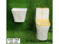 sanitaire-blanc-dore-avec-un-lavabo-suspendu-small-0