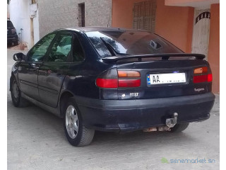 RENAULT LAGUNA1