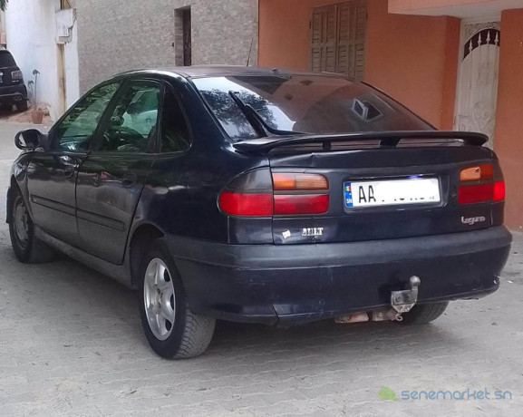renault-laguna1-big-0