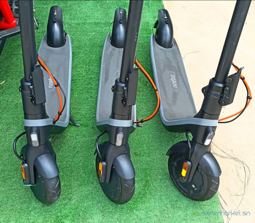 trottinette-electrique-a8-big-0